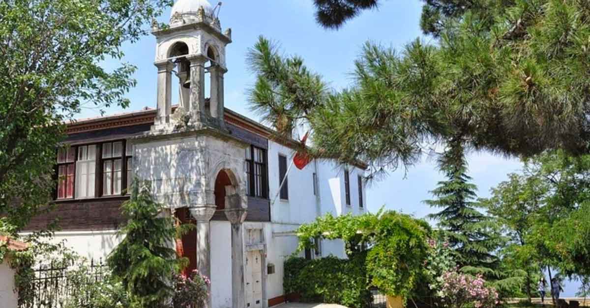 Aya Yorgi Uçurum Manastırı
