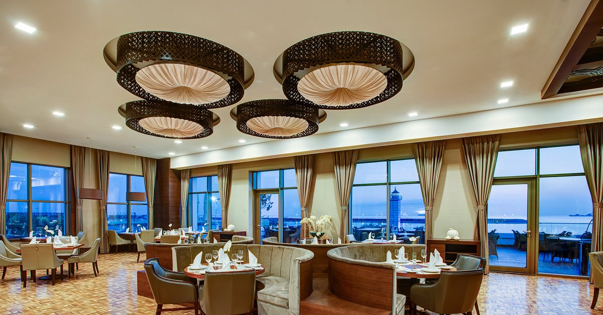 Fora Restaurant