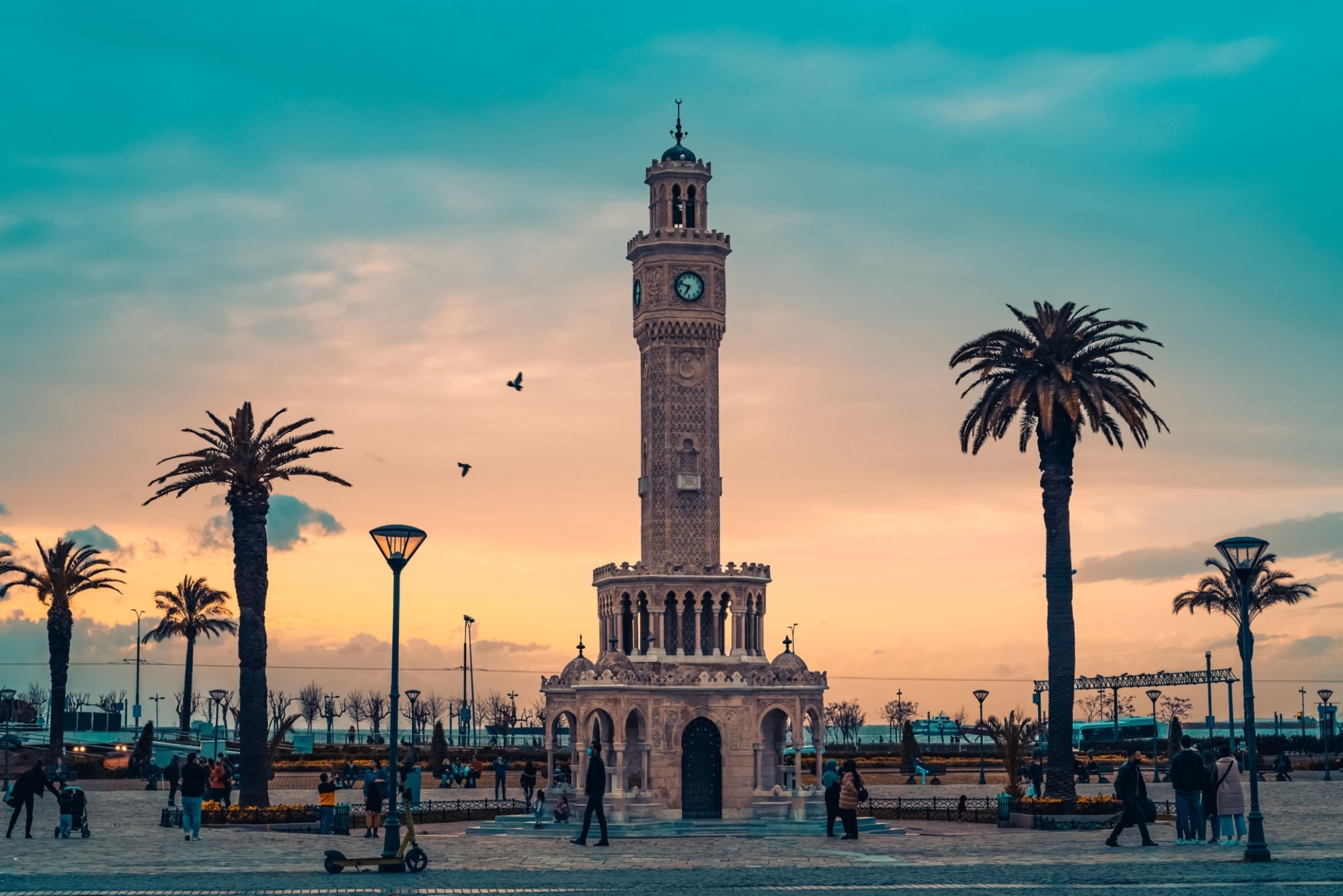 İzmir'de Ne Yenir? Güncel Mekan Önerileri