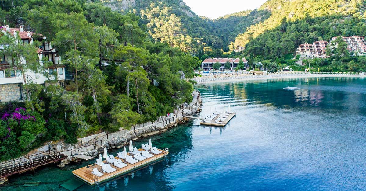 Hillside Beach Club