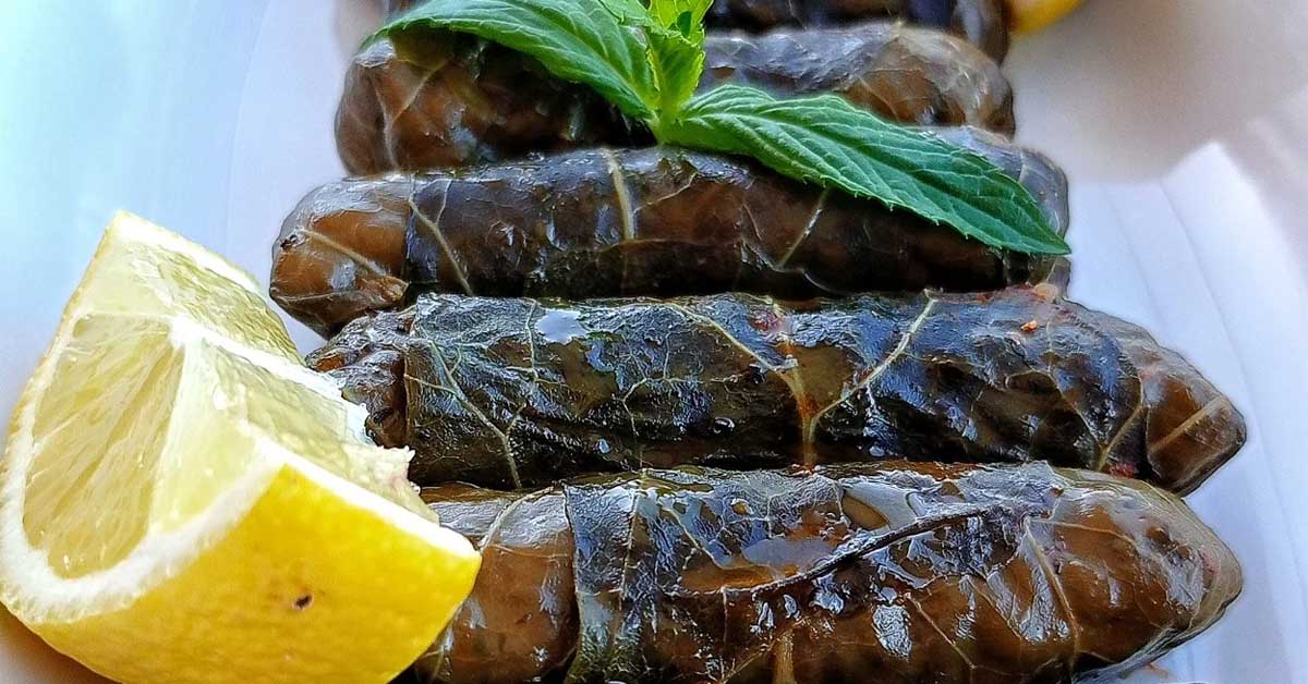Karalahana Sarması