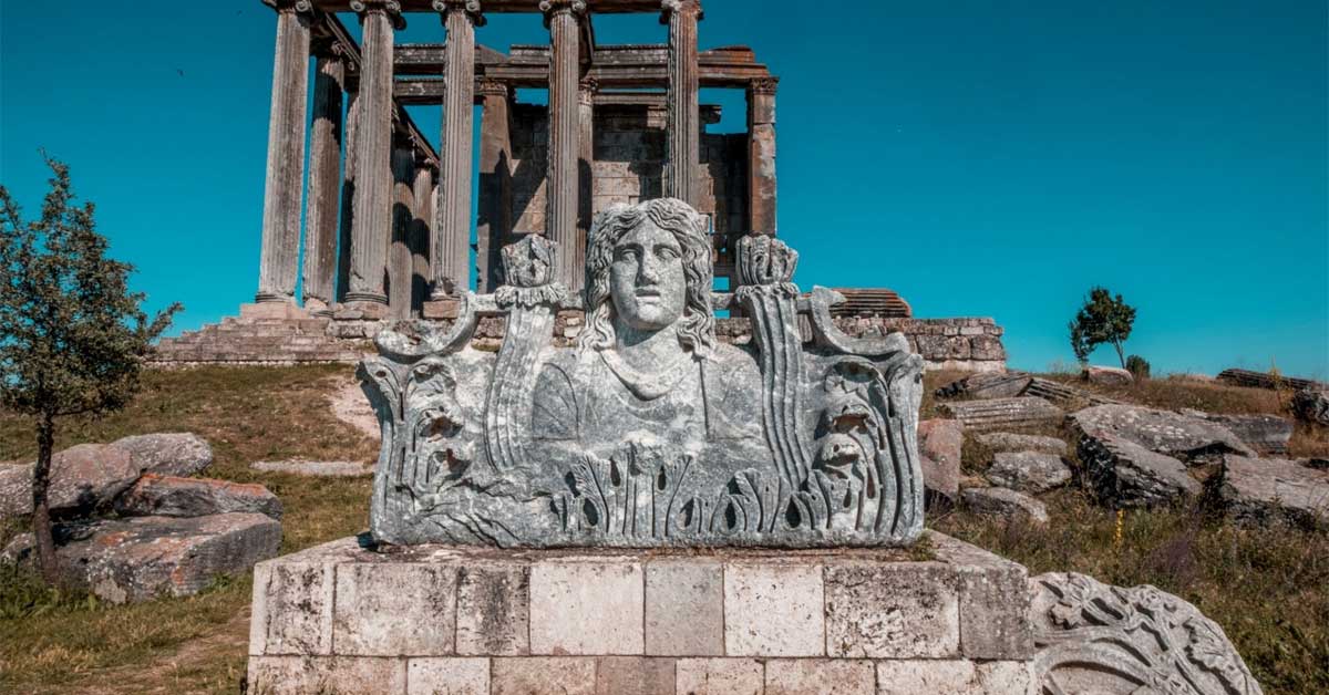 Kütahya’da Ne Yenir? Yöresel Lezzetler Sunan 10 Meşhur Restoran