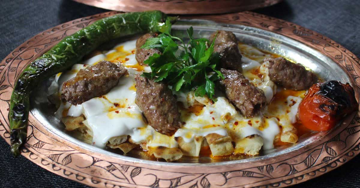 Maraş Yoğurtlu Kebap