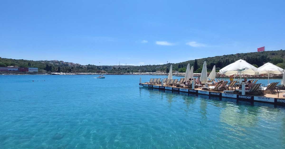 Tren Beach Ayayorgi