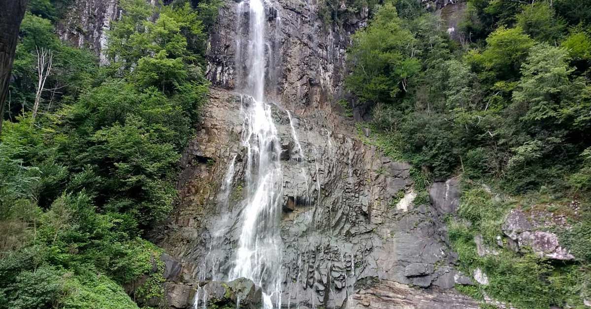 Mençuna Şelalesi / Artvin 