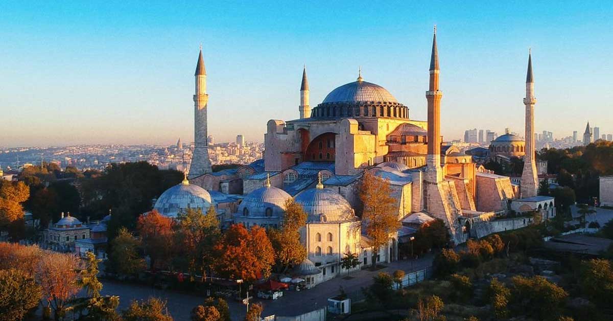 Tarihi Yarımada Turunda İlk Durak Ayasofya