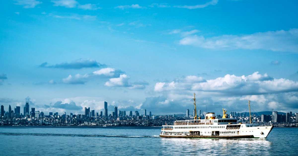 Tarihin Merkezinde: İstanbul’dan Yunanistan’a Feribotla Gezi