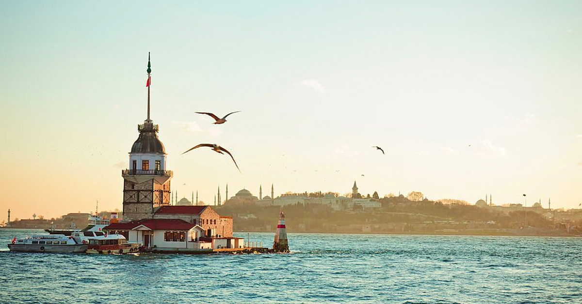 Kız Kulesi'nin Hikayesi: İstanbul'un İncisi