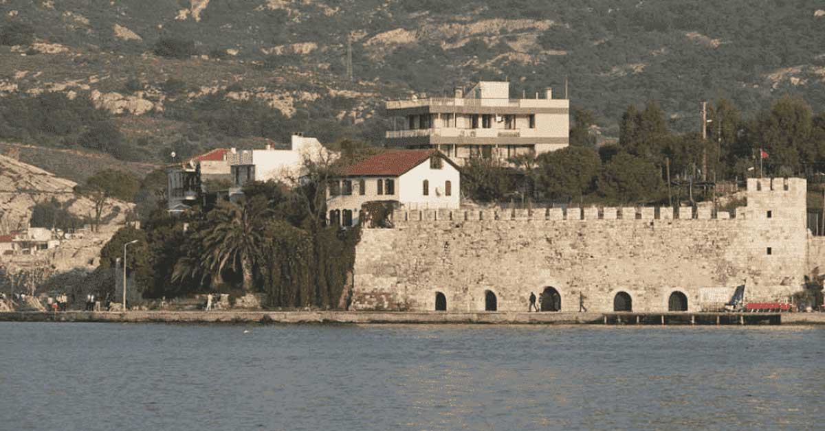 Beş Kapılar Kalesi