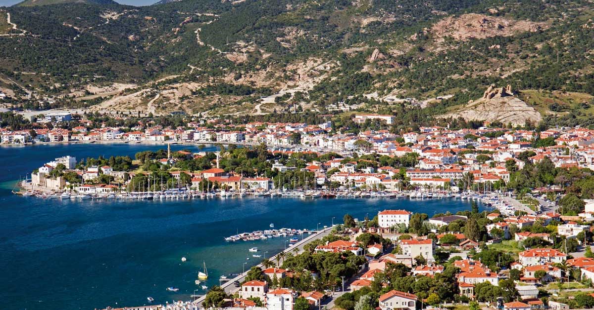 Foça’ya Nasıl Gidilir?