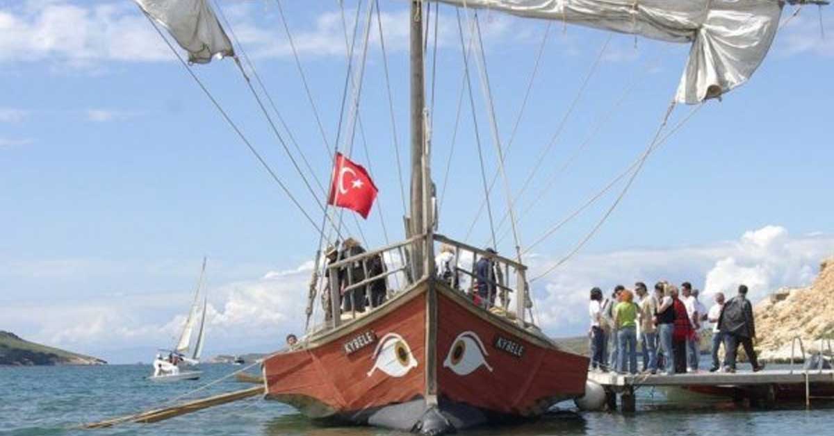 Kybele Tapınağı Anıt Gemisi