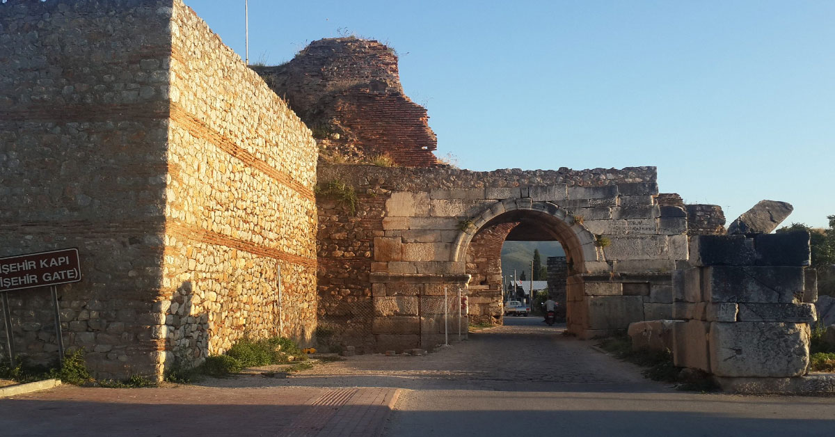 İznik Surları ve Kapıları
