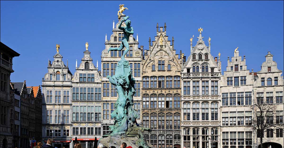 Antwerp: Elmaslar, Moda ve Eşsiz Mimari
