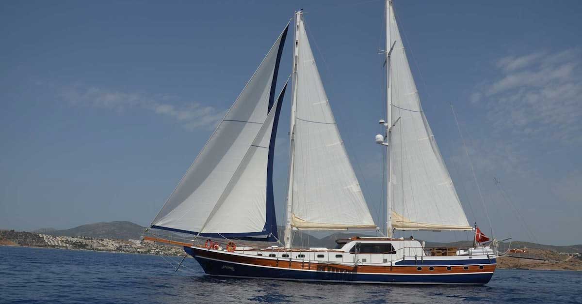 Bodrum Yat Kiralamanın Cazibesi: Neden Tercih Edilmeli?
