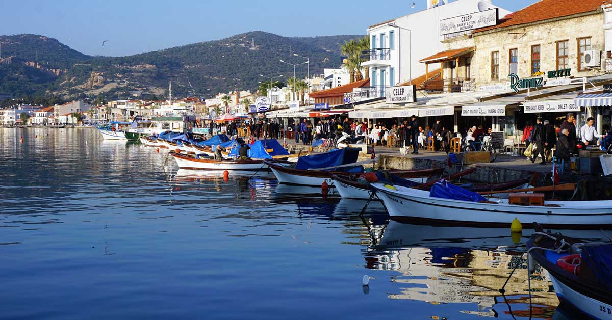 Eski Foça Gezilecek Yerler