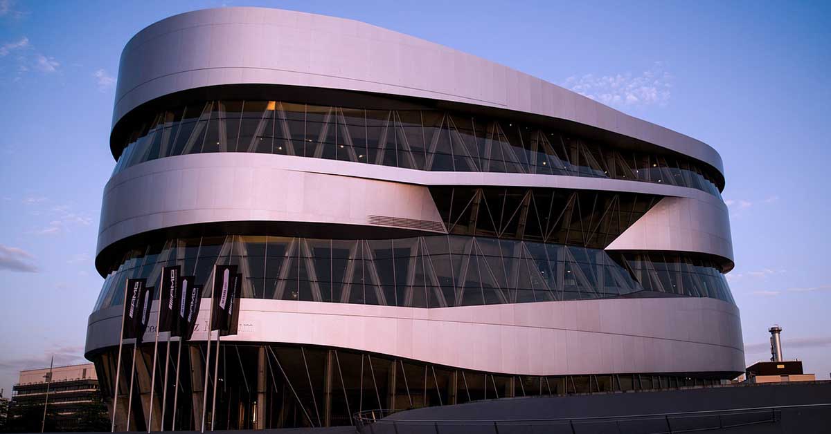 Mercedes-Benz Müzesi: Otomobil Tarihine Yolculuk