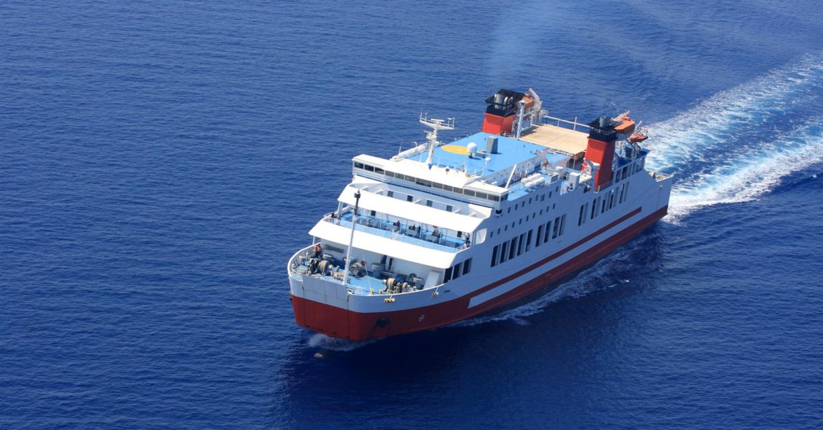 Masmavi Sular Üzerinde Yolculuk: Yunan Adaları Özel Feribot Seferleri