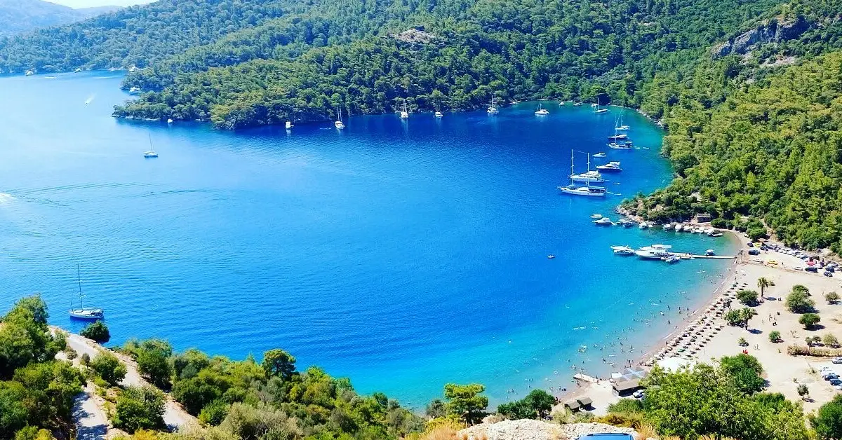 Sarsala Koyu Plajı
