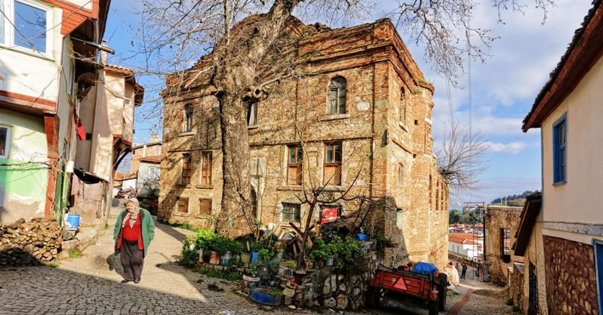 Dündar Evi
