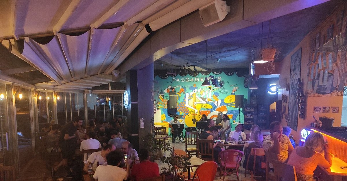 Passage Pub & Street Food