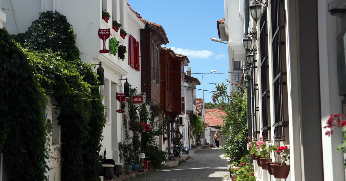 Bozcaada Rum Mahallesi