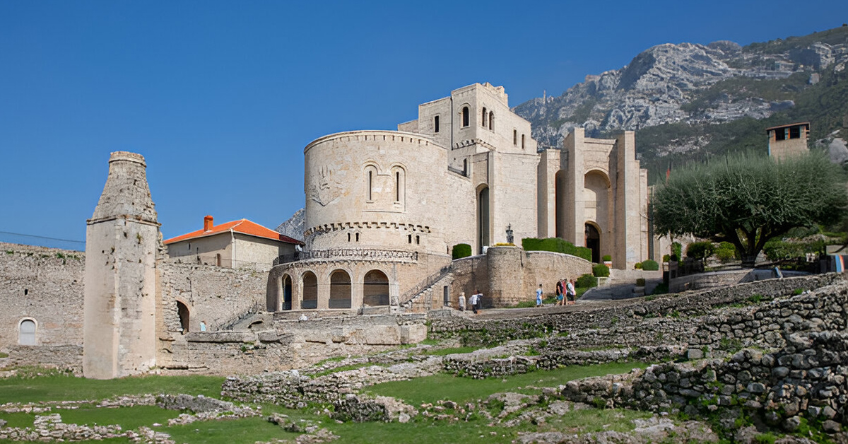 Akçahisar Kalesi