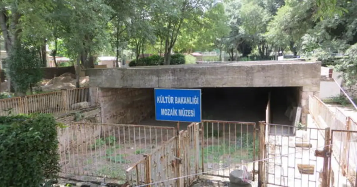 Gönen Mozaik ve Açık Hava Müzesi