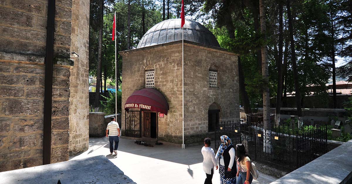 Akşemseddin Türbesi