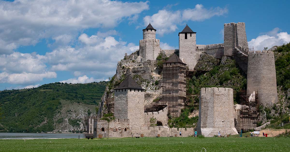 Golubac Kalesi (Güvercinlik Kalesi)