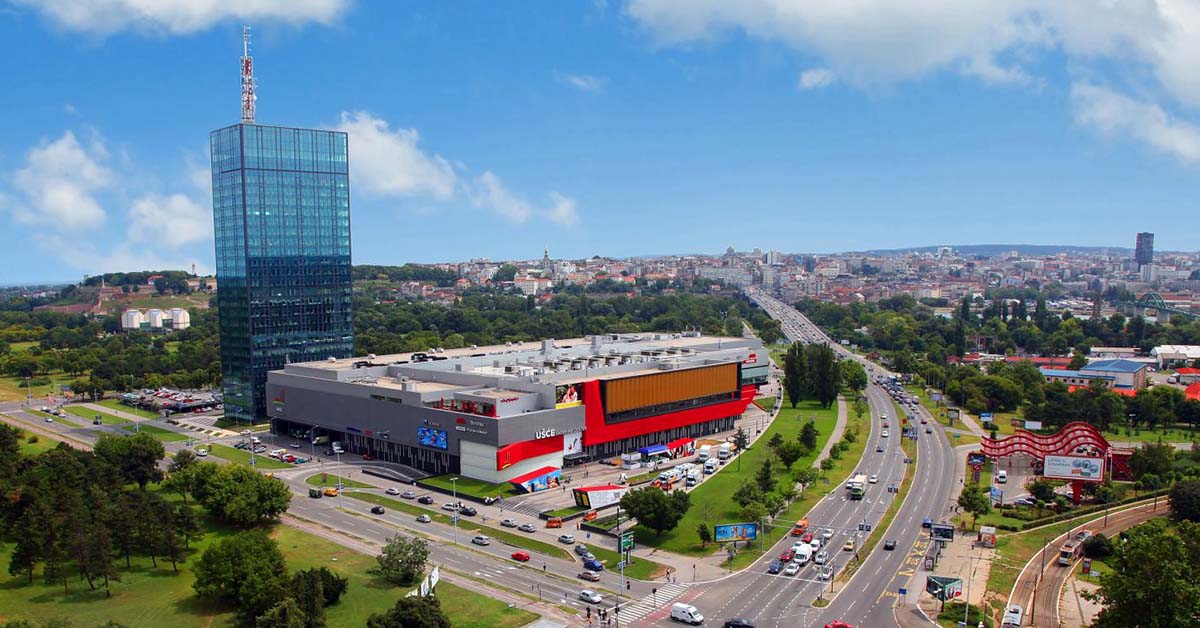 Usce Alışveriş Merkezi