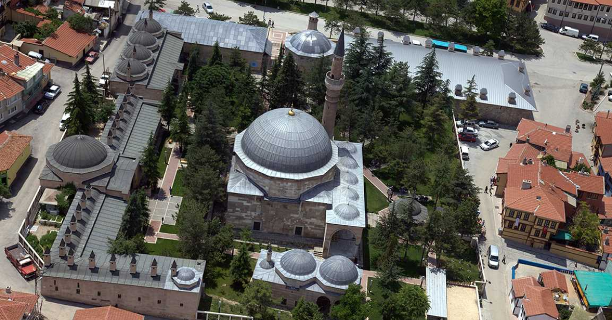 Kurşunlu Cami ve Külliyesi