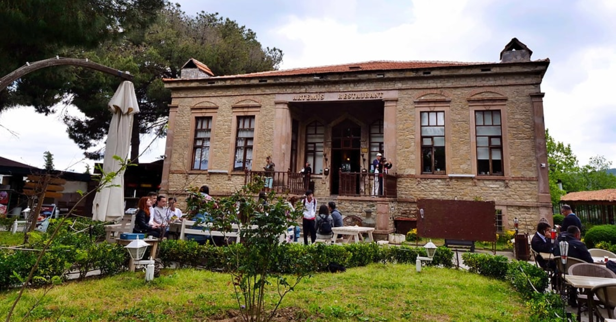 Taş Mektep Müzesi