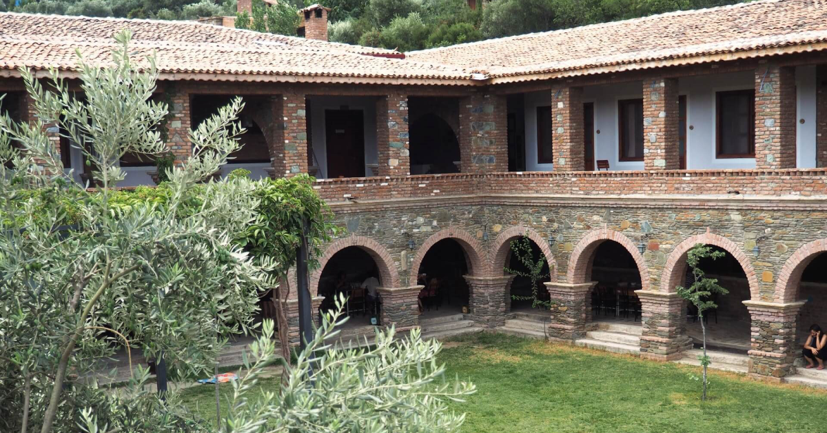 Tiyatro Medresesi
