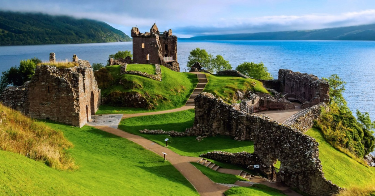 Urquhart Castle 