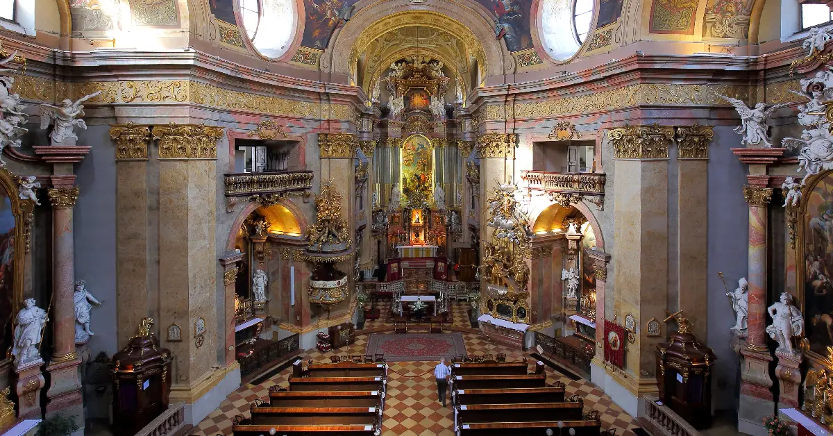 peterskirche kilisesi
