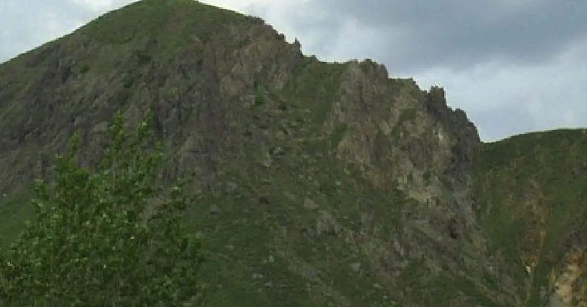 Arap Kızı Dağı