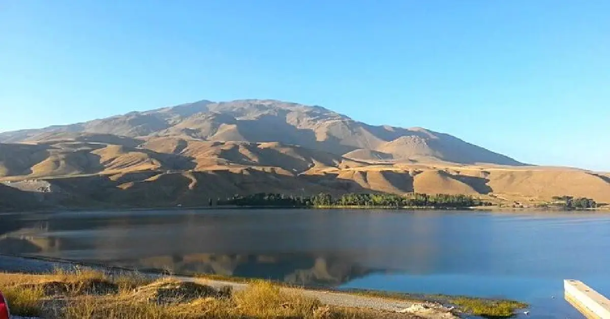 Aygır Gölü
