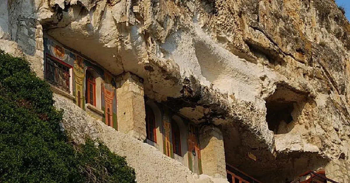 Basarbovo Manastırı