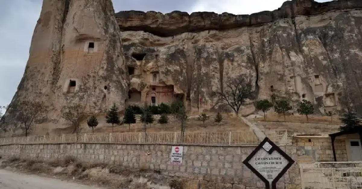 Çavuşin Kilisesi