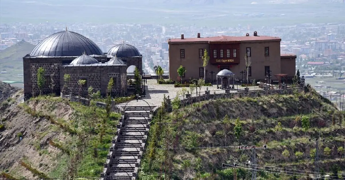 Doğu Beyazıt Kent Evi ve Müzesi
