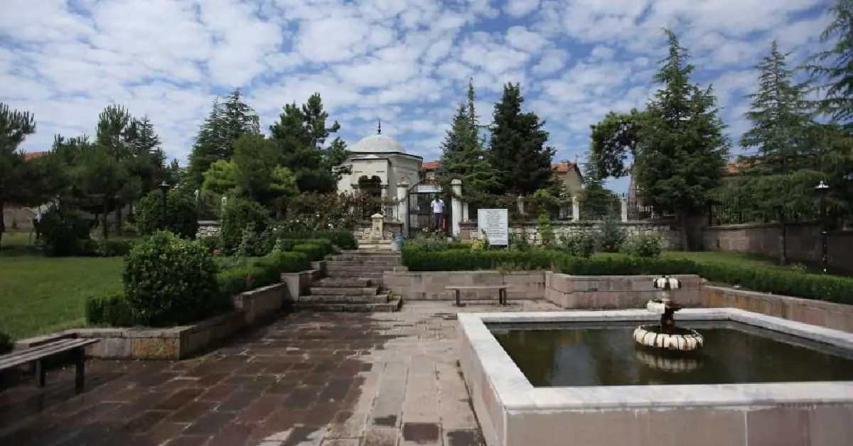 Hayme Ana Türbesi