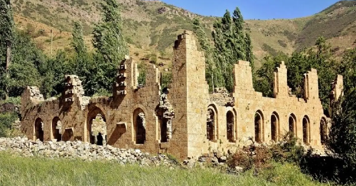Kelat Sarayı