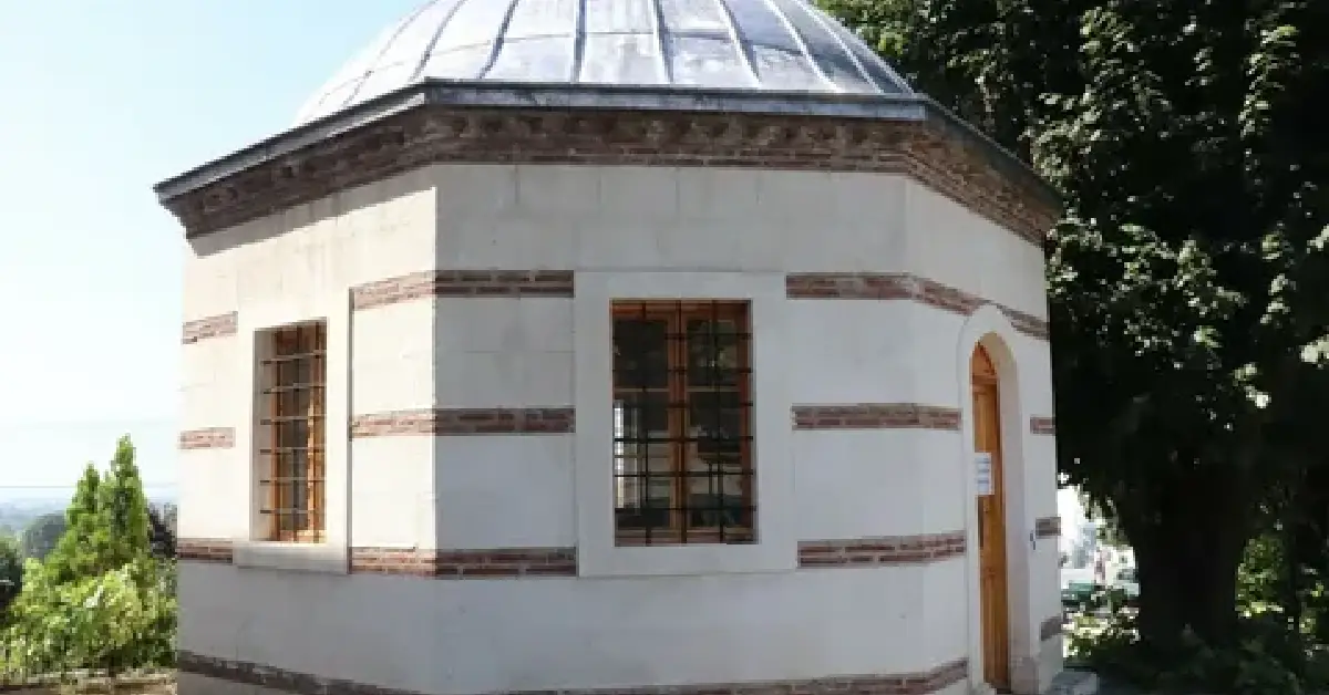 Konuralp Türbesi