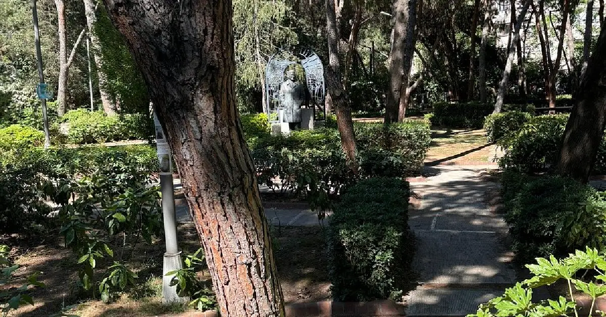 Kriton Curi Parkı 