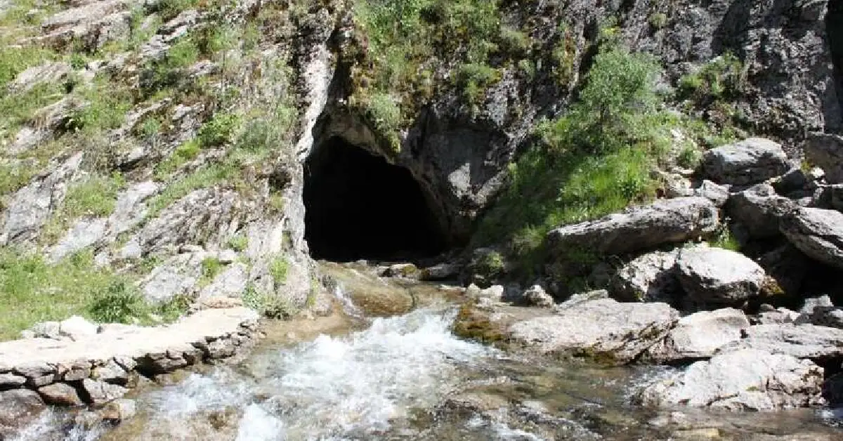 Pınargözü Mağarası