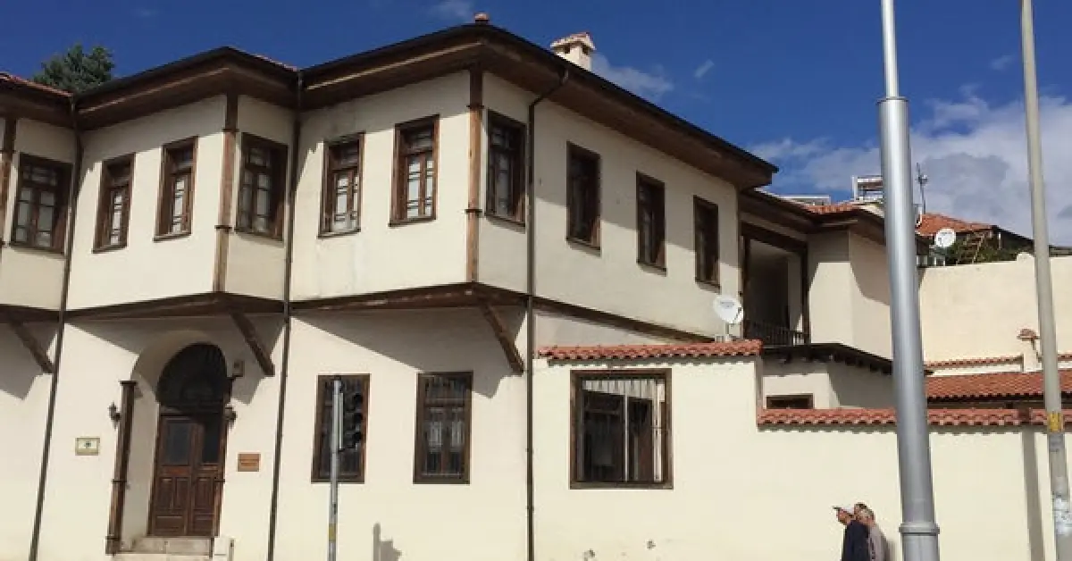 Piribaşlar Kültür ve Sanat Evi