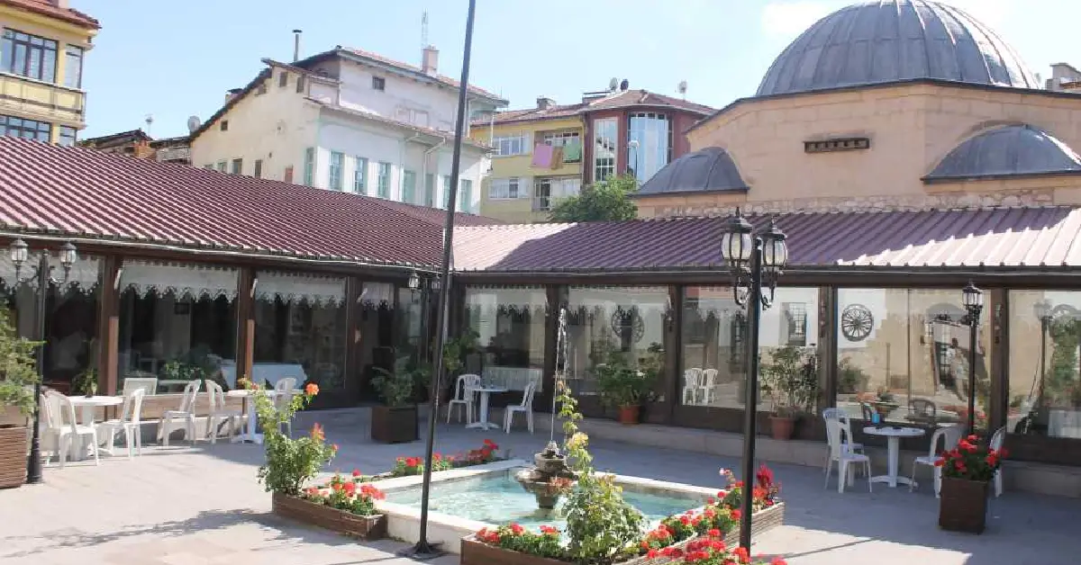 Rüstem Paşa Medresesi