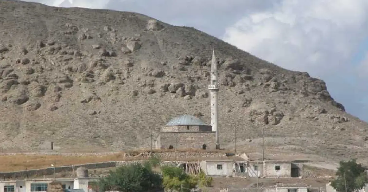 Toprakkale Camii