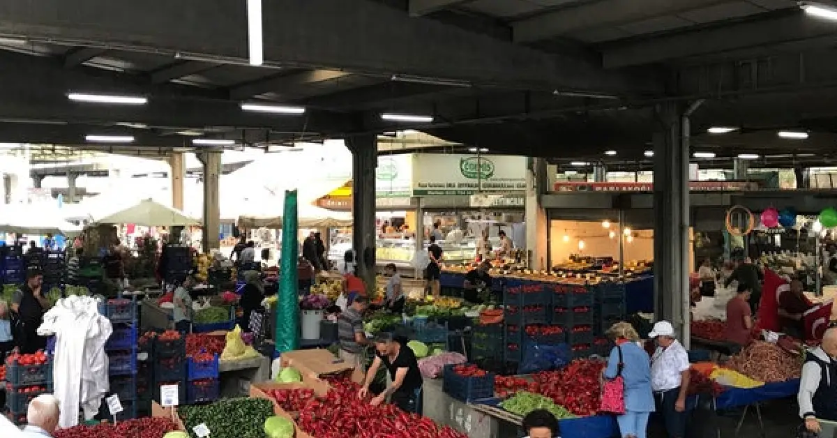 Urla Pazarı