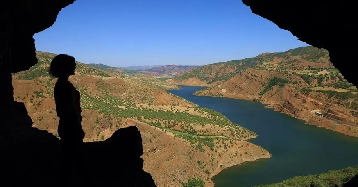 Zağ Mağarası